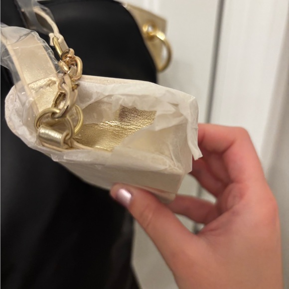 Versace Parfums Black Tote w Gold Accents Brand new wristlet strap - Picture 4 of 15